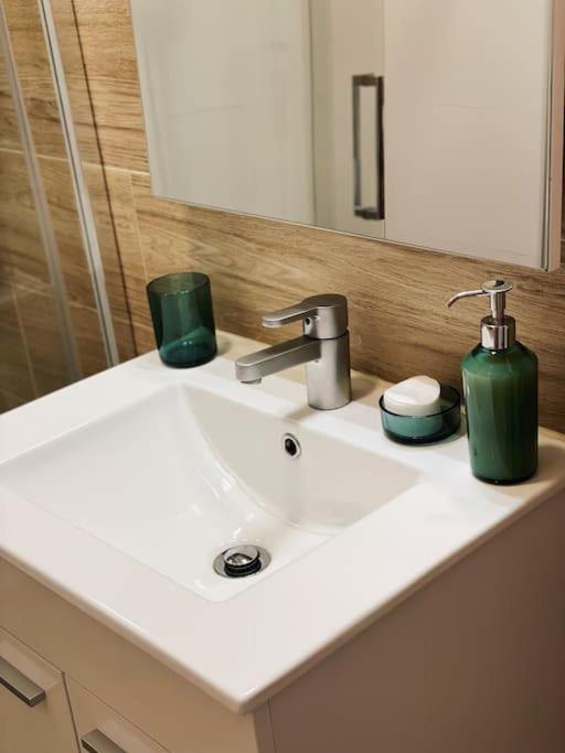 Apartamento Opera Suite Carmen Palacio Real Luxury Studio Madryt Zewnętrze zdjęcie